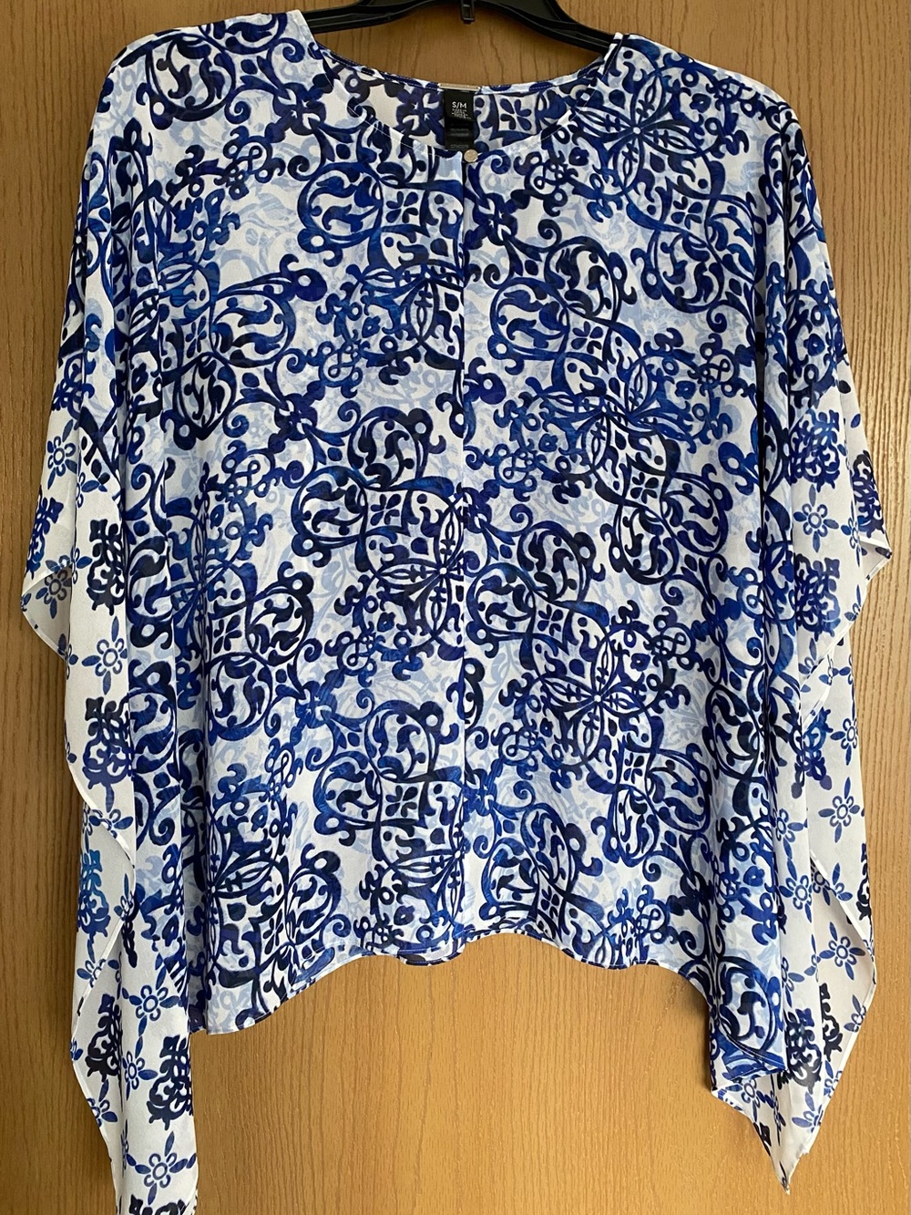 Chico’s Blue and White - Light as Air - Tunic Chico’s Size S/M (Size XL)
